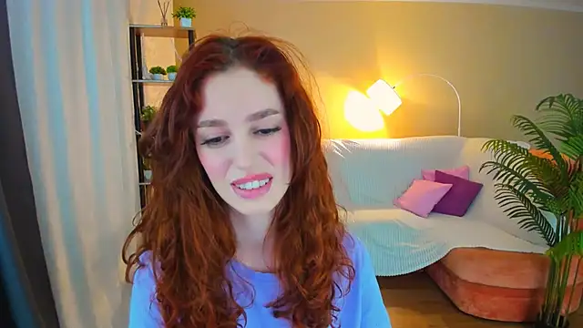 ChristinaConteeree's cam snapshot