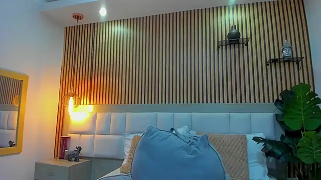 KattyBonnie live sex cam