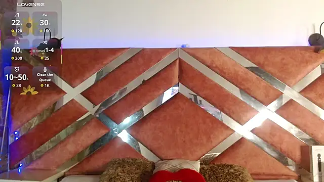 Lily_Queen30's cam snapshot