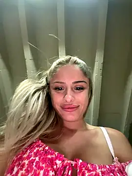 SophieVJ's cam snapshot