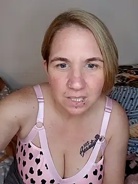 LaceyWestxx's cam snapshot