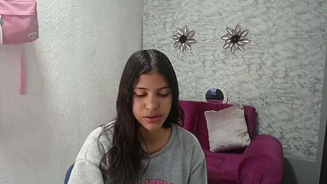 Evagirl69's cam snapshot