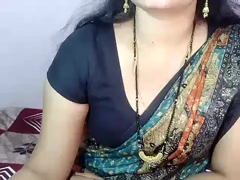 raadhikaaa's cam snapshot