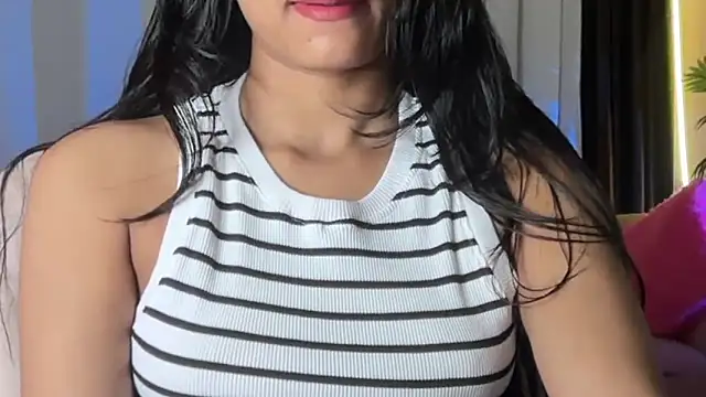 Wow-nisha's cam snapshot