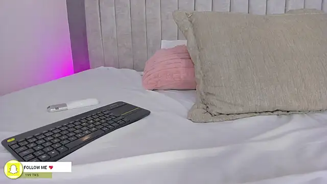 lea_gray's cam snapshot