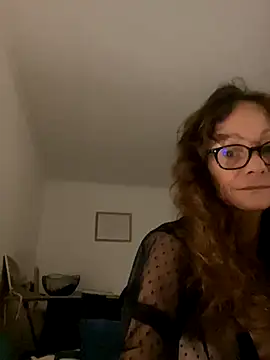 Chris06d22@xh live sex cam