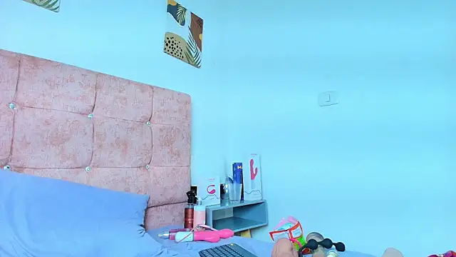 Skye_Moore's cam snapshot