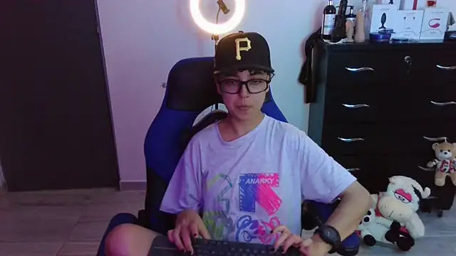 thomascooper7's cam snapshot