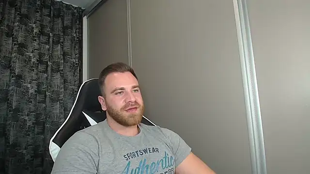 Thori92 live sex cam