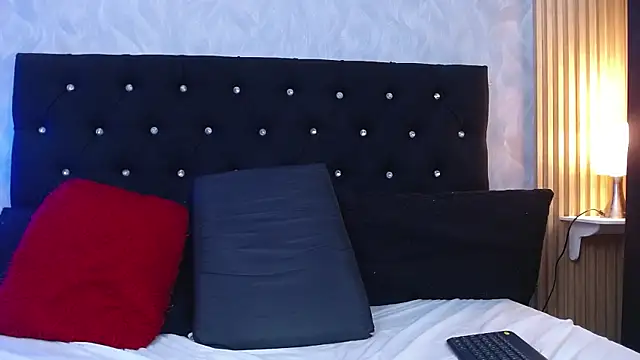 xandrinakarzon's cam snapshot