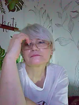 Catty_Lady's cam snapshot