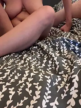 couplebi743578's cam snapshot