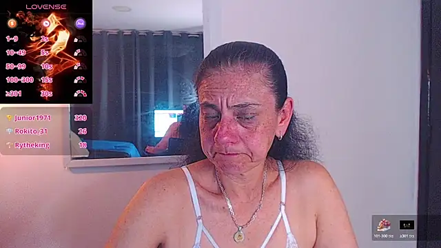 sasi_luna's cam snapshot