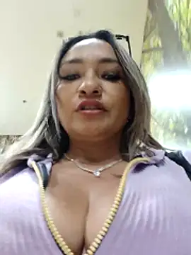 Afroditecash's cam snapshot