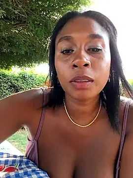 HanaThompson live sex cam