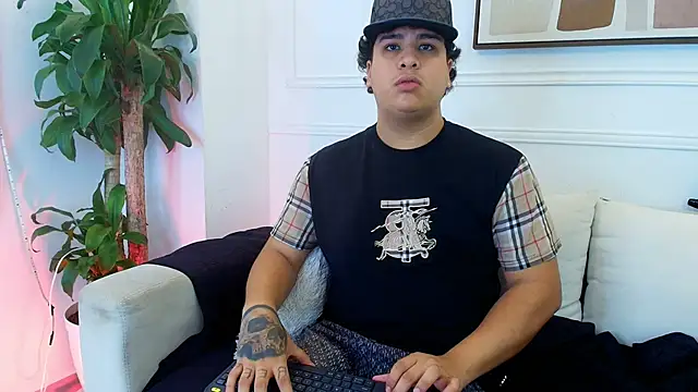 Naim_Bennetsex live sex cam