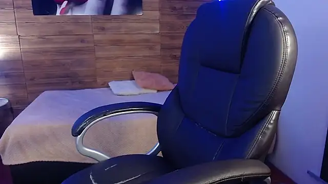 jhoellx live sex cam