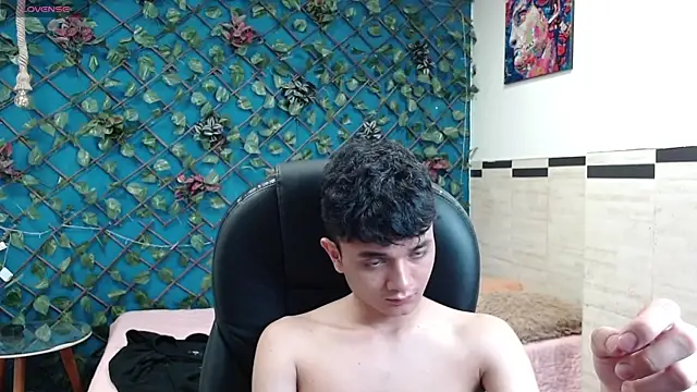 Waturox live sex cam