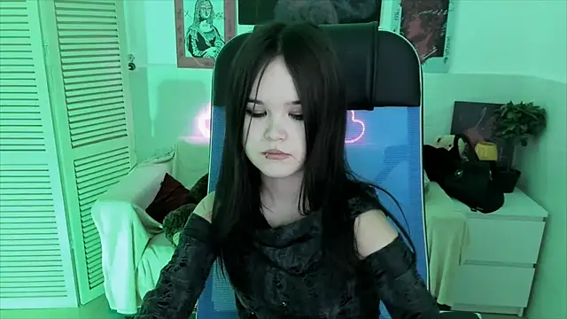 Elainebeness's cam snapshot