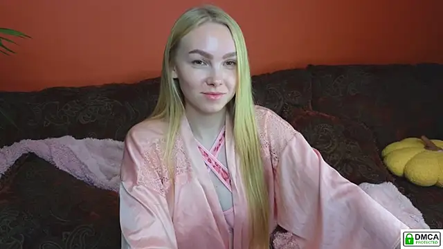 hey_Olivia's cam snapshot