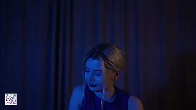 AshleyNikoo's web cam