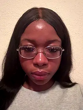 SwissMirelle's cam snapshot