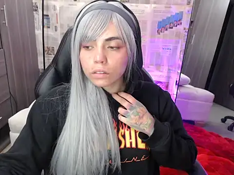 i_am_nina_'s cam snapshot