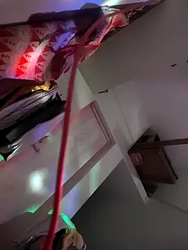 Vickyins480000's cam snapshot