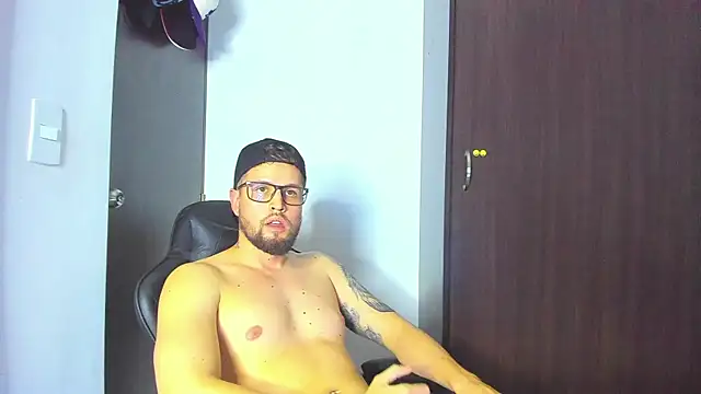 bastianwatson10's cam snapshot