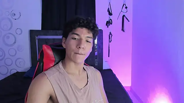 Maximiliano_Khalil's cam snapshot