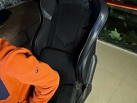 GoldyInRedLights's cam snapshot