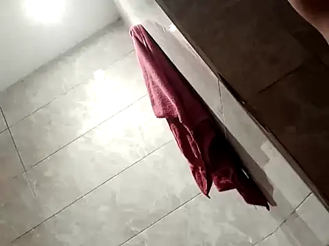 ParlousCarpet's cam snapshot