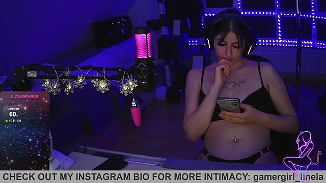 Gamergirl-Linela live sex cam