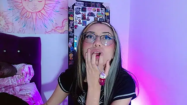 squirt_charlott's cam snapshot