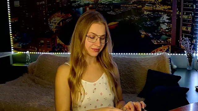 pusyavykusya's cam snapshot