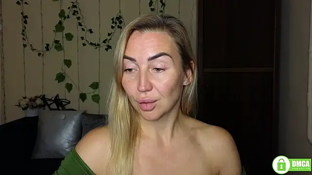 Kiss_julli88I's cam snapshot