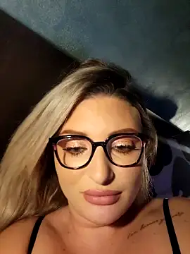 Blondie_Sasha's cam snapshot