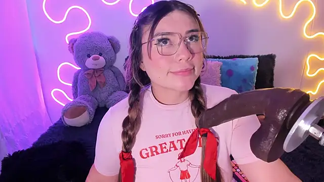 CassieBigass_'s cam snapshot