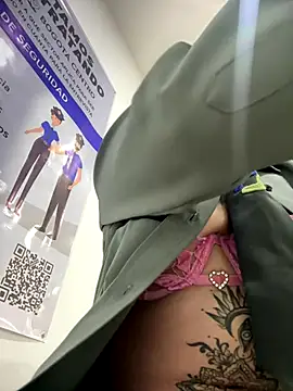 Ariana-07's cam snapshot