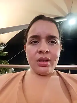 Julieth_hot-69's cam snapshot