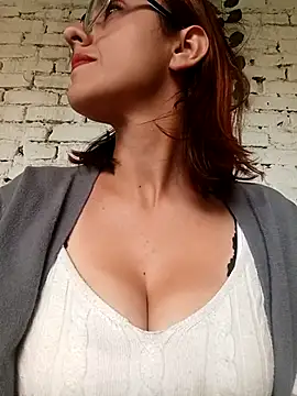 Jade_1-9's cam snapshot