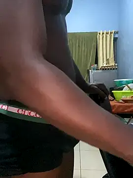 ThugMansion420's cam snapshot