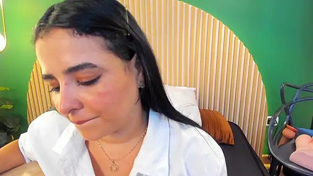 taylor_bennet live sex cam