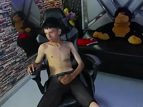 Arthur_Loui live sex cam