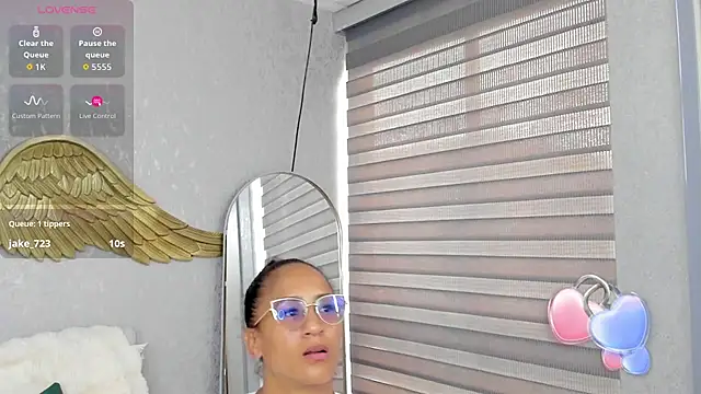 EmmaFerrary's cam snapshot