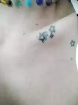 Molly-_-'s cam snapshot