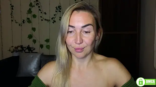 Kiss_julli88I's cam snapshot