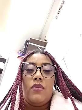 Ebony-Goddess19 live sex cam