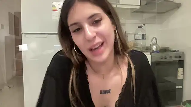 Lolykush's cam snapshot