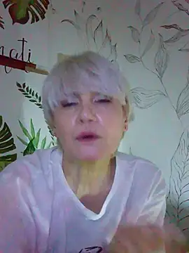 Catty_Lady's cam snapshot